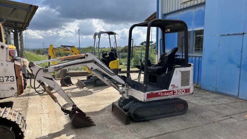 OmecoHub - BOBCAT 320